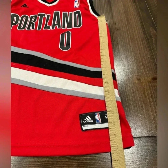 Damian Lillard Portland  Trailblazers NBA Basketball Jersey - Youth Medium - Picture 8 of 9